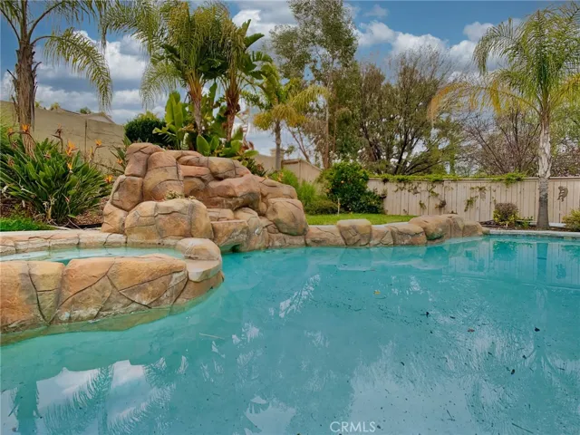 30 Villa Valtelena, Lake Elsinore, California 92532