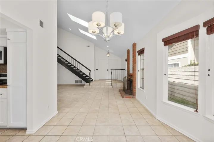 25 Echo Run 21, Irvine, California 92614