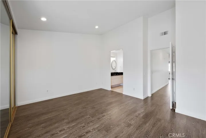 25 Echo Run 21, Irvine, California 92614