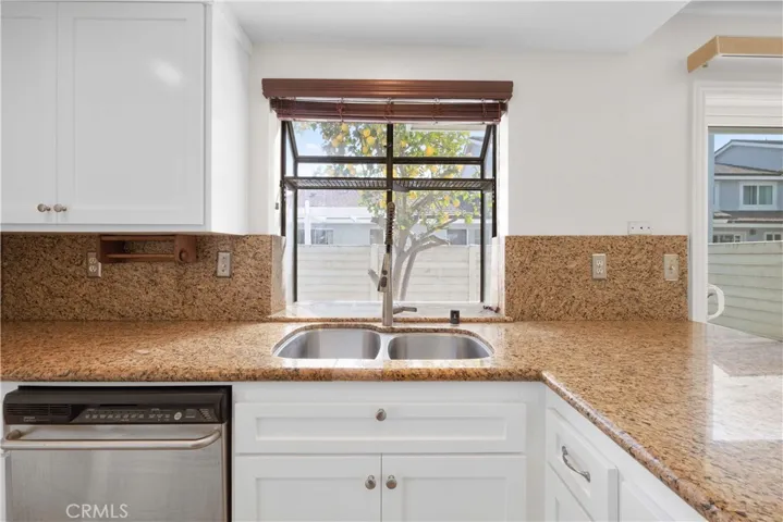 25 Echo Run 21, Irvine, California 92614