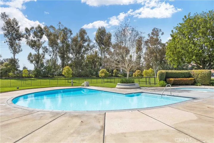 25 Echo Run 21, Irvine, California 92614