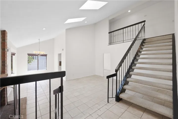 25 Echo Run 21, Irvine, California 92614