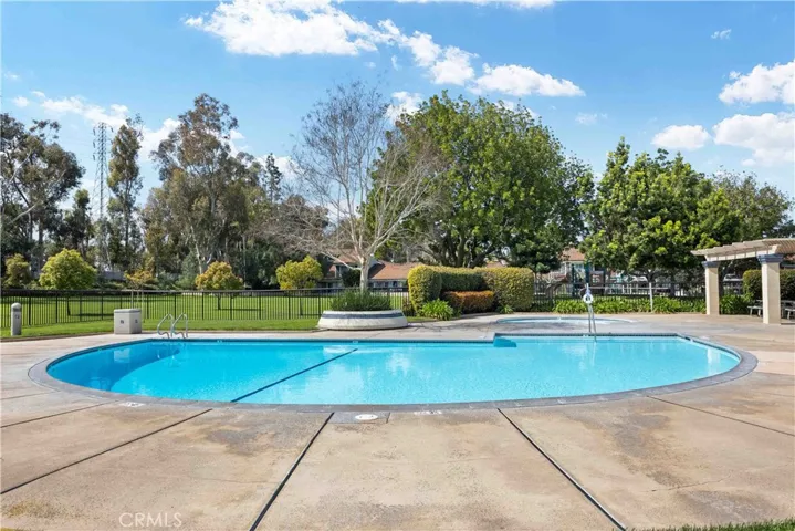 25 Echo Run 21, Irvine, California 92614