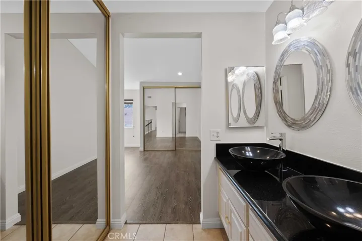 25 Echo Run 21, Irvine, California 92614