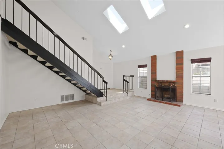 25 Echo Run 21, Irvine, California 92614