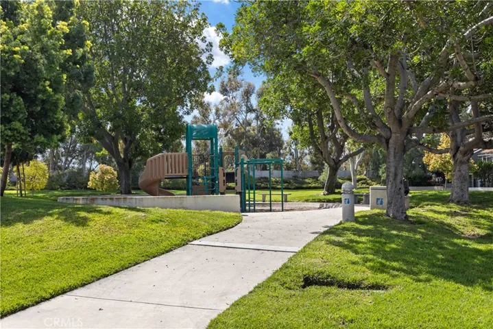 25 Echo Run 21, Irvine, California 92614