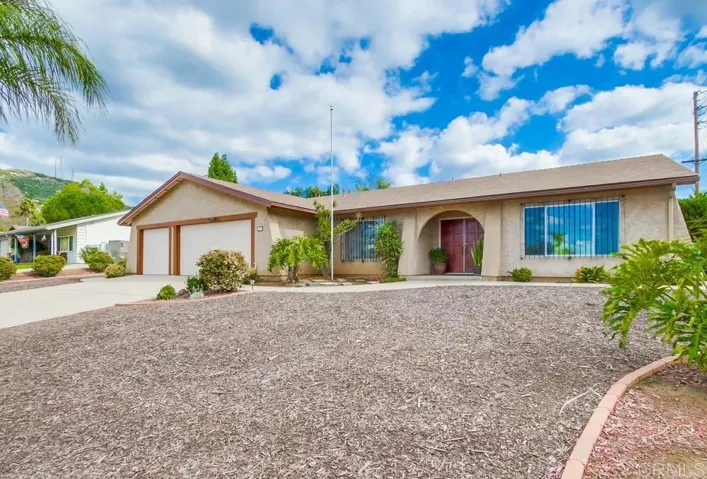 131 El Camino Pequeno, El Cajon, California 92019
