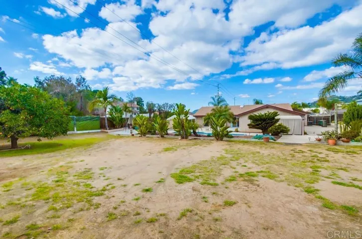 131 El Camino Pequeno, El Cajon, California 92019