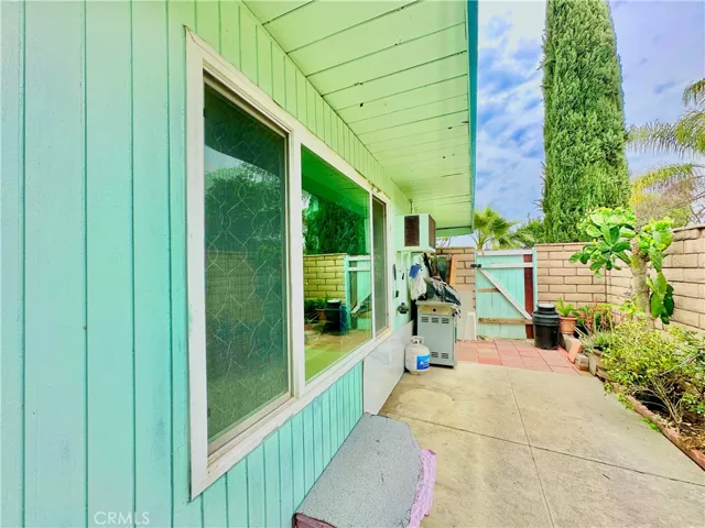 3866 Gates Place, Riverside, California 92504
