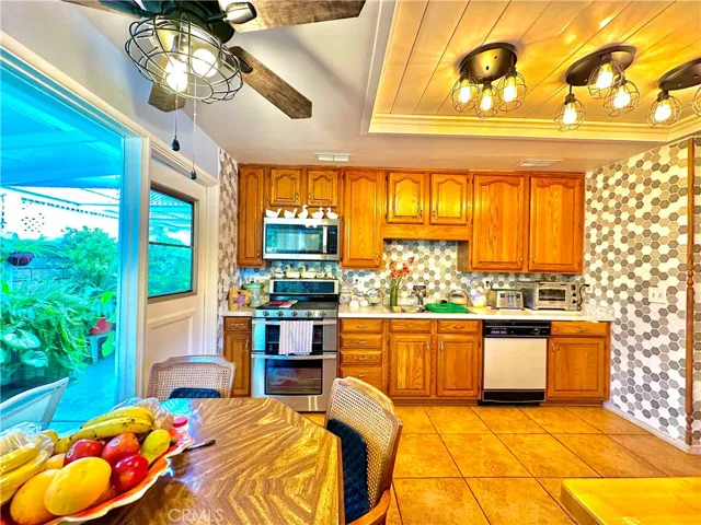 3866 Gates Place, Riverside, California 92504