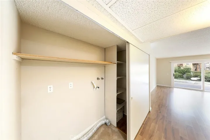 106 Tangelo 399, Irvine, California 92618