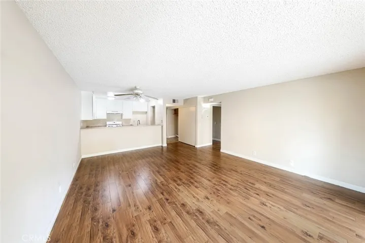 106 Tangelo 399, Irvine, California 92618