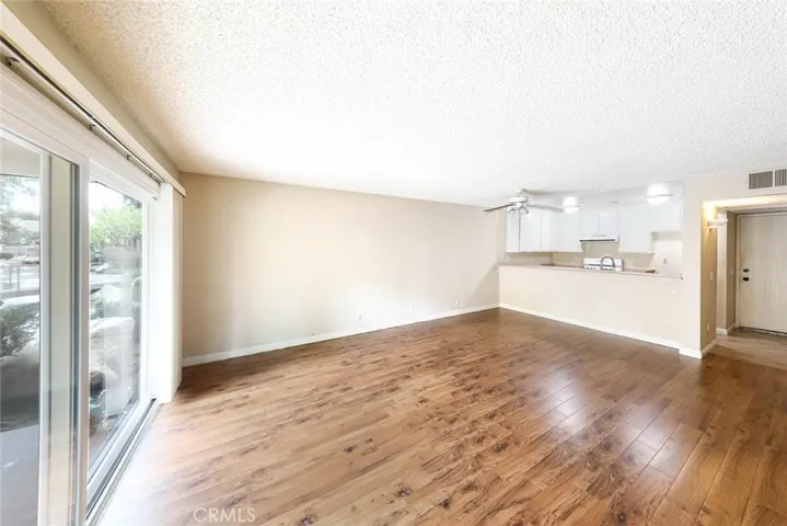 106 Tangelo 399, Irvine, California 92618