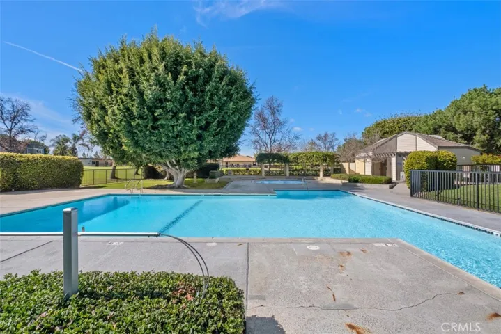 31 Firwood, Irvine, California 92604