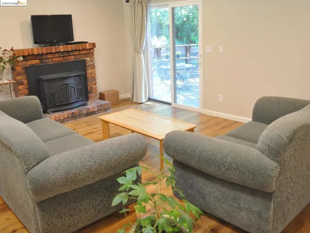 3999 Roblar Rd, Petaluma, California 94952
