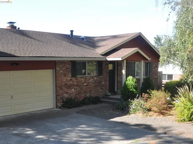 3999 Roblar Rd, Petaluma, California 94952