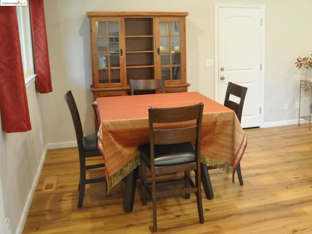 3999 Roblar Rd, Petaluma, California 94952