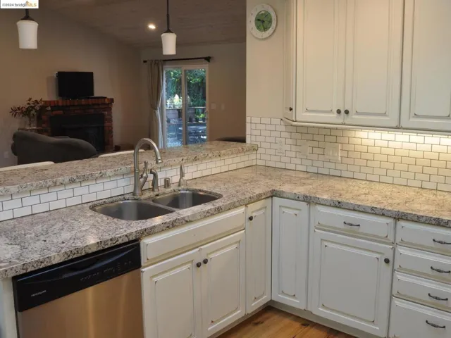 3999 Roblar Rd, Petaluma, California 94952
