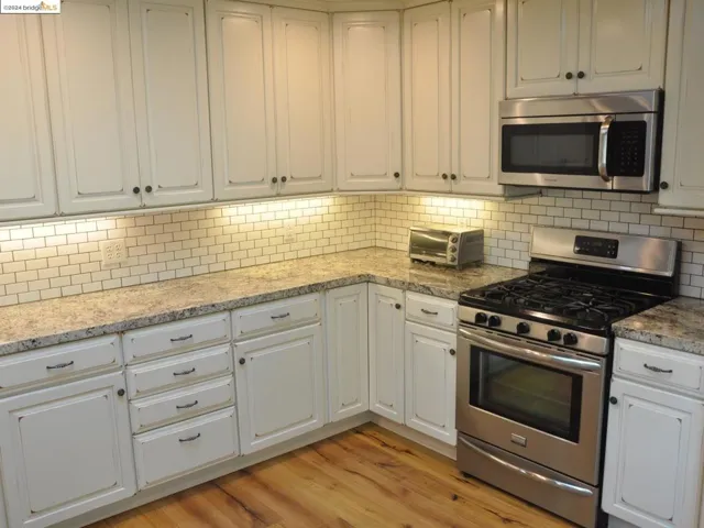 3999 Roblar Rd, Petaluma, California 94952