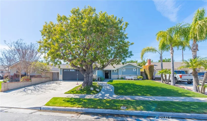 17761 Misty Lane, Huntington Beach, California 92649