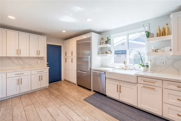 17761 Misty Lane, Huntington Beach, California 92649