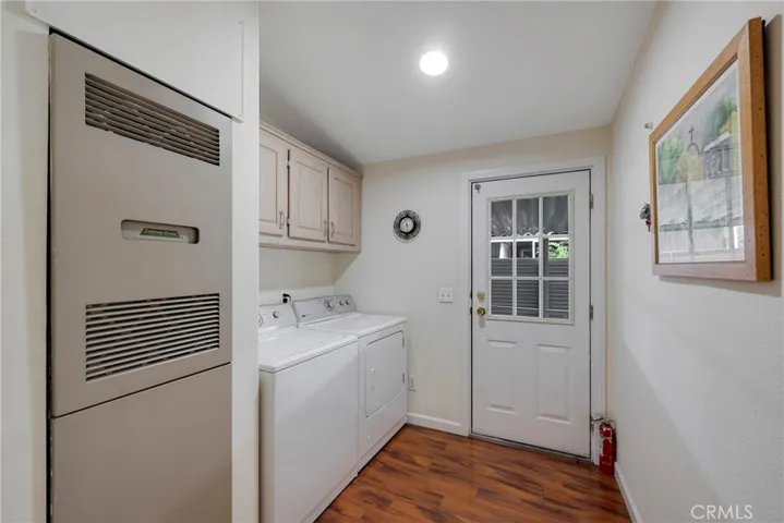 14851 Jeffrey Road 21, Irvine, California 92618
