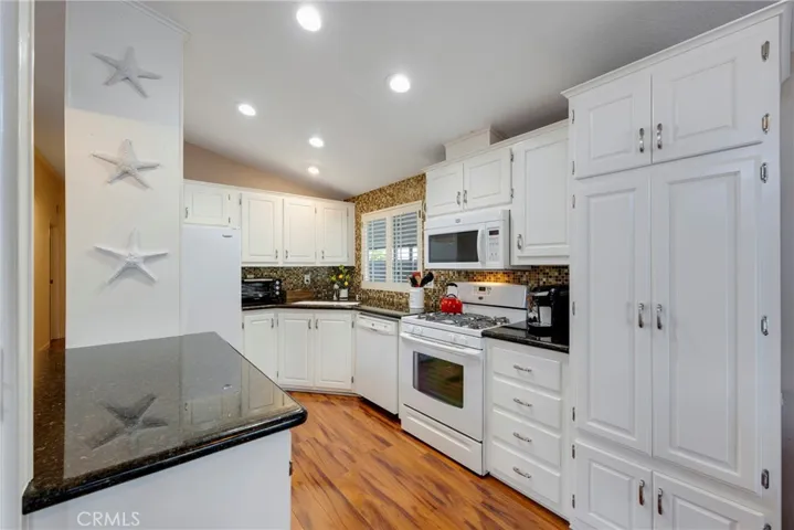 14851 Jeffrey Road 21, Irvine, California 92618