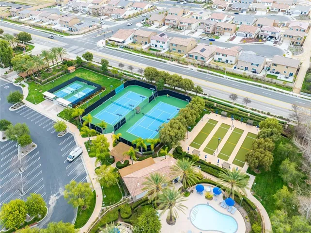 PICKLE BALL, TENNIS, BOOCHE BALL , POOL JUST AROUND THE CORNER,