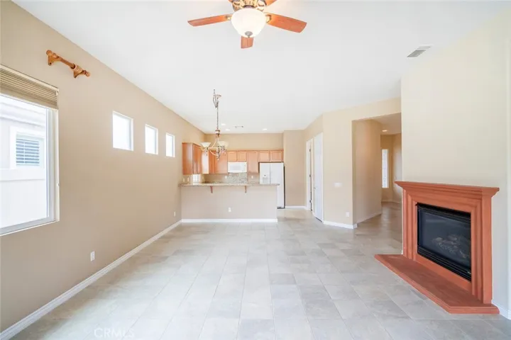 OPEN LIVING AREA