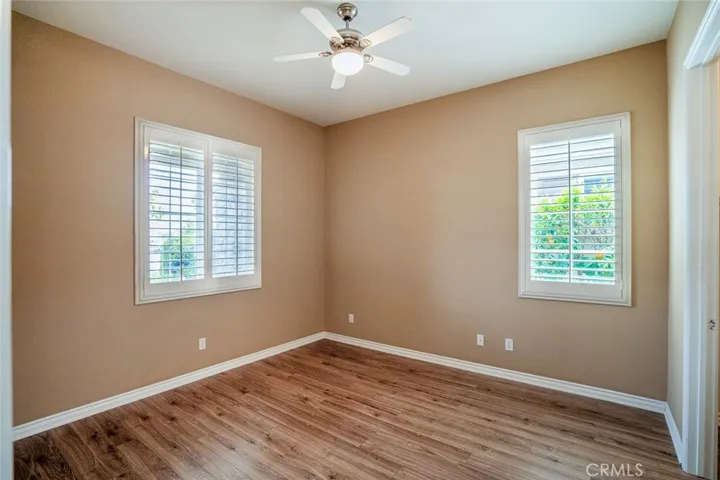 BEDROOM TWO-FRONT-WOODLAMINATE  FLOORING