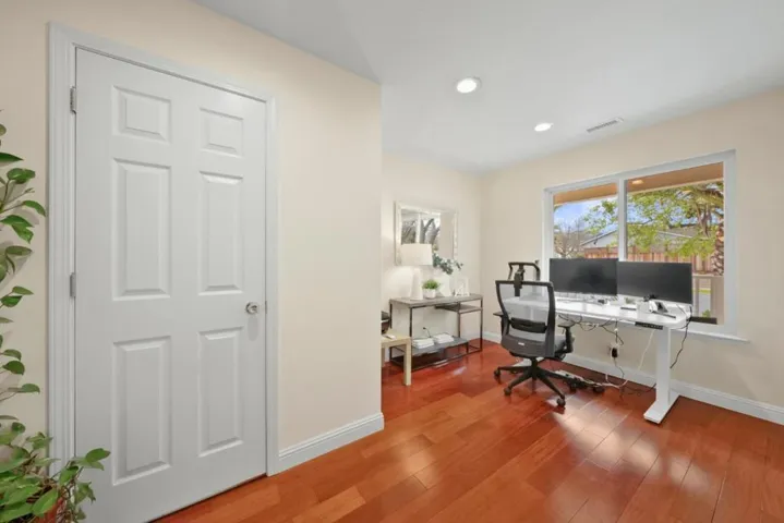 1172 Scotland Drive, Cupertino, California 95014