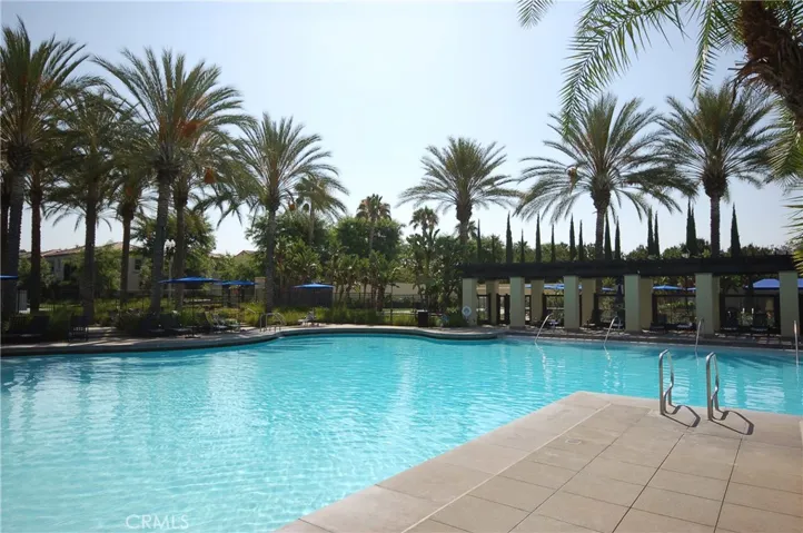 121 Chantilly, Irvine, California 92620