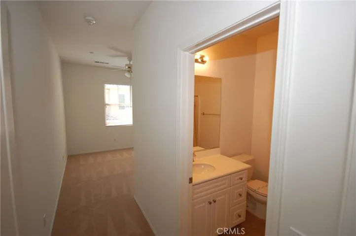 121 Chantilly, Irvine, California 92620
