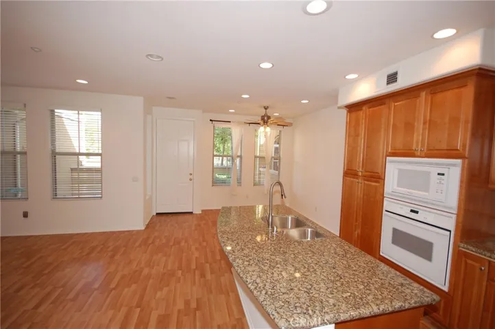 121 Chantilly, Irvine, California 92620