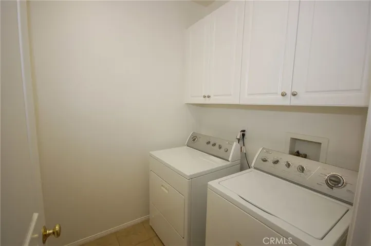 121 Chantilly, Irvine, California 92620