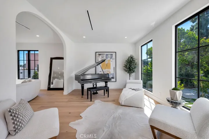 836 S Rimpau Boulevard, Los Angeles, California 90005