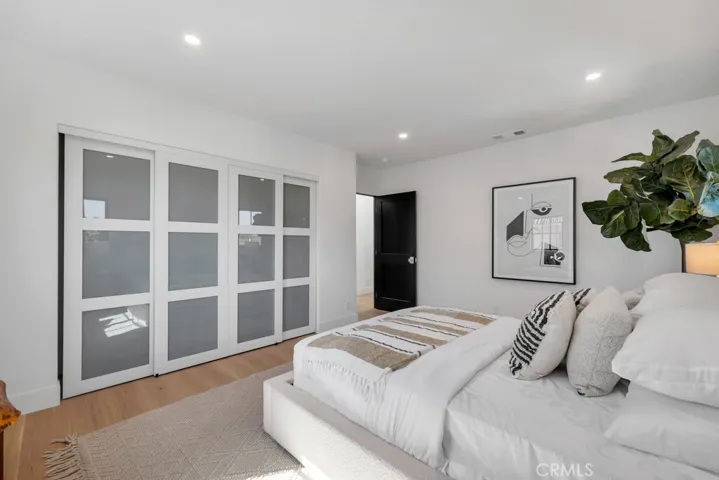 836 S Rimpau Boulevard, Los Angeles, California 90005