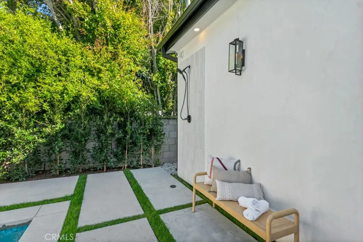 836 S Rimpau Boulevard, Los Angeles, California 90005