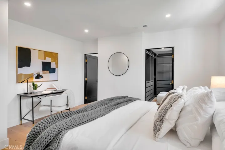 836 S Rimpau Boulevard, Los Angeles, California 90005