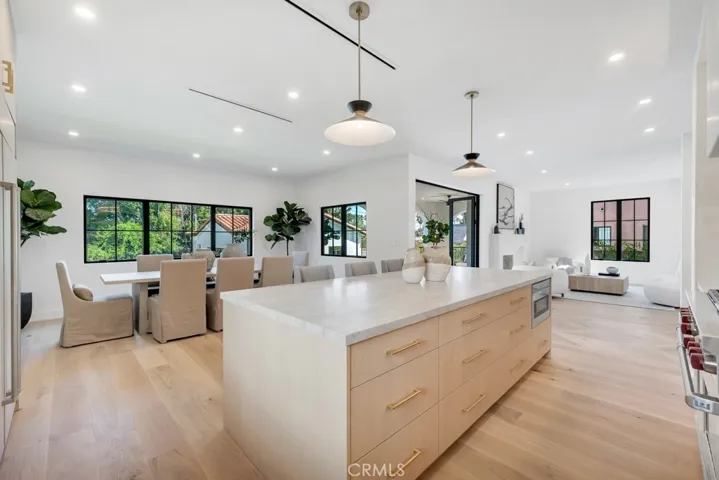 836 S Rimpau Boulevard, Los Angeles, California 90005
