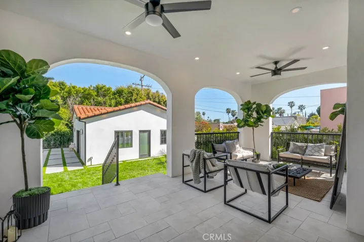 836 S Rimpau Boulevard, Los Angeles, California 90005