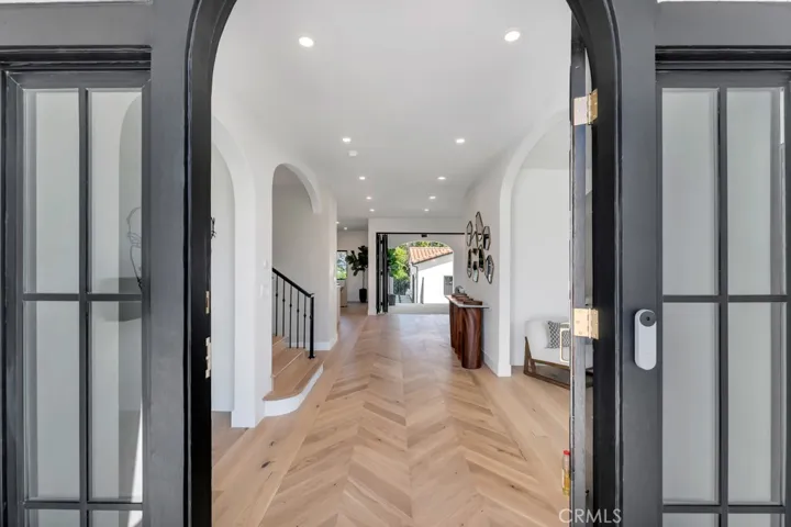 836 S Rimpau Boulevard, Los Angeles, California 90005