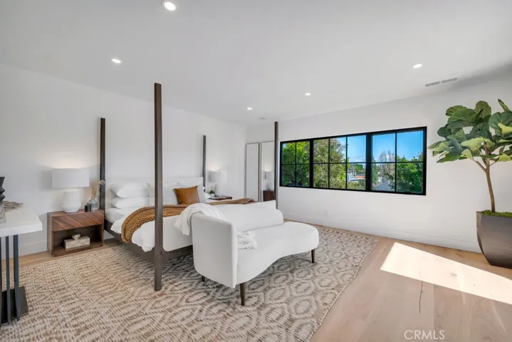836 S Rimpau Boulevard, Los Angeles, California 90005