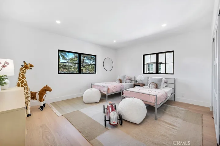 836 S Rimpau Boulevard, Los Angeles, California 90005