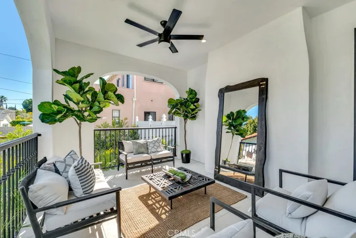 836 S Rimpau Boulevard, Los Angeles, California 90005