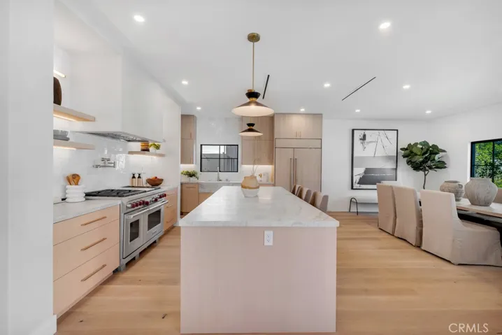 836 S Rimpau Boulevard, Los Angeles, California 90005