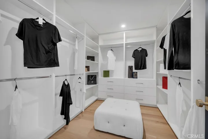 836 S Rimpau Boulevard, Los Angeles, California 90005