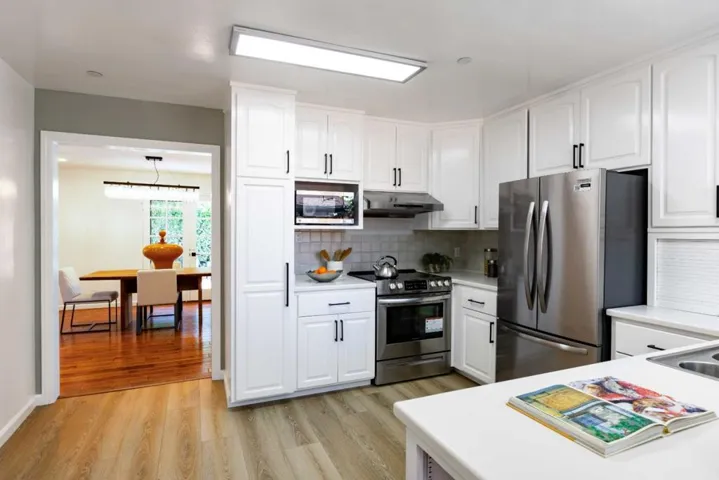 717 Garland Drive, Palo Alto, California 94303