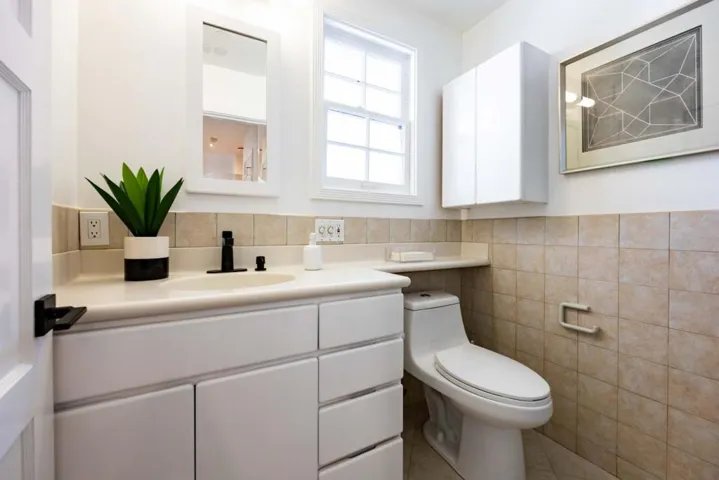 717 Garland Drive, Palo Alto, California 94303