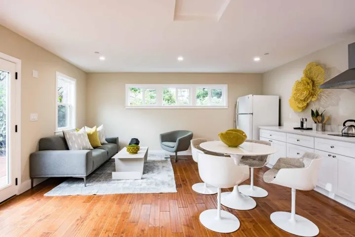 717 Garland Drive, Palo Alto, California 94303